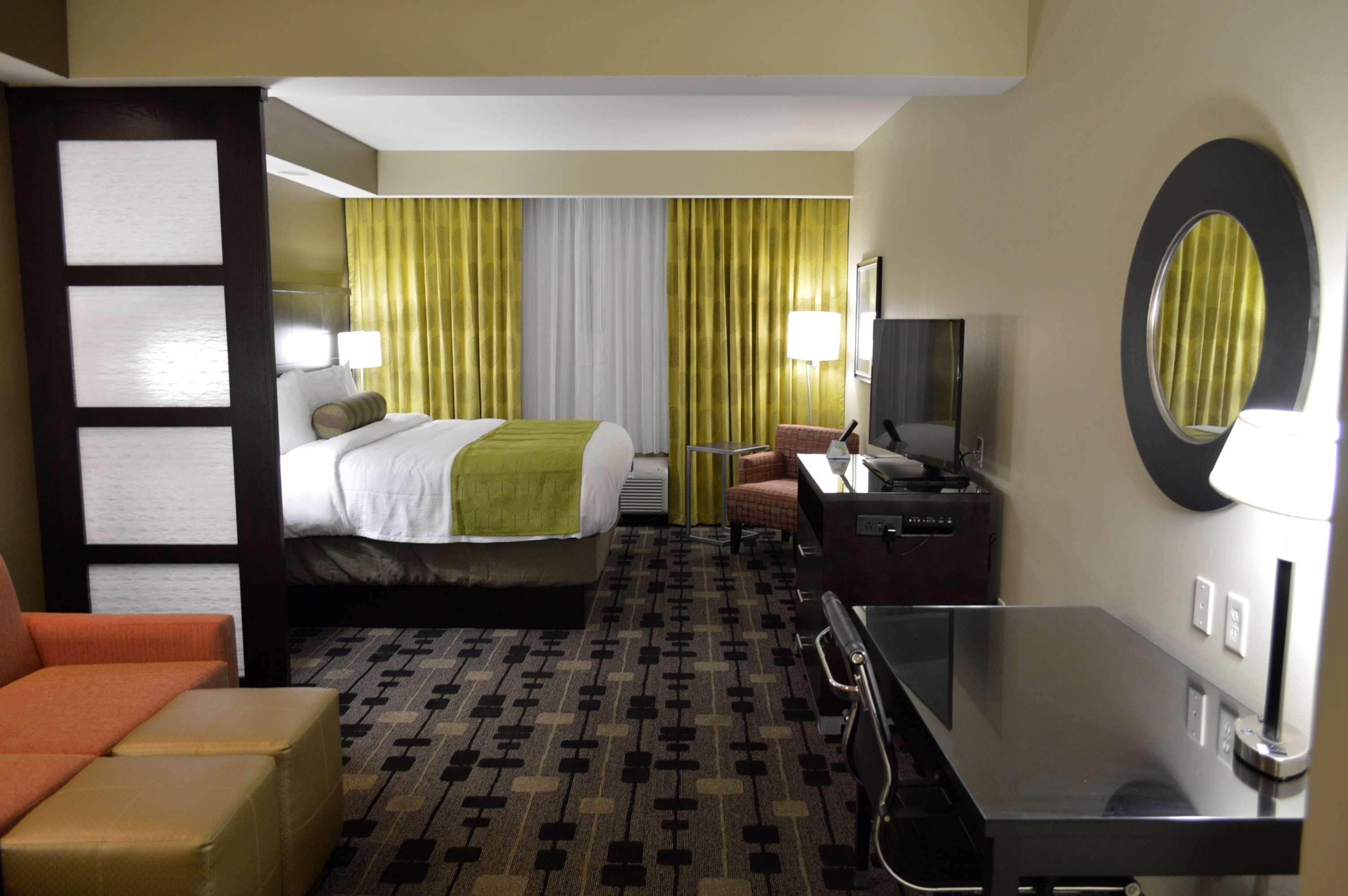 Best Western Plus University Inn Hattiesburg Luaran gambar